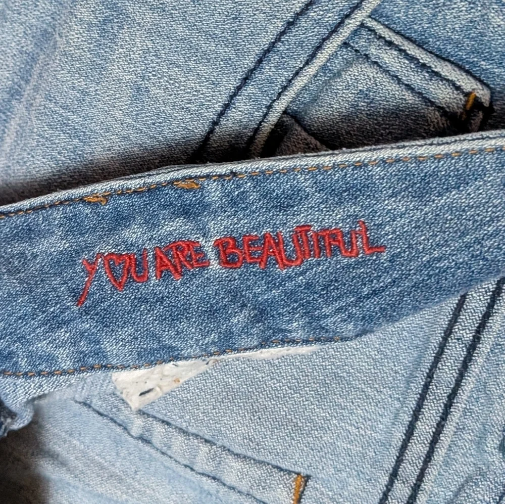 Dollhouse Jeans Women’s Size 9 Distressed Light Wash Flare Denim Vintage Y2K